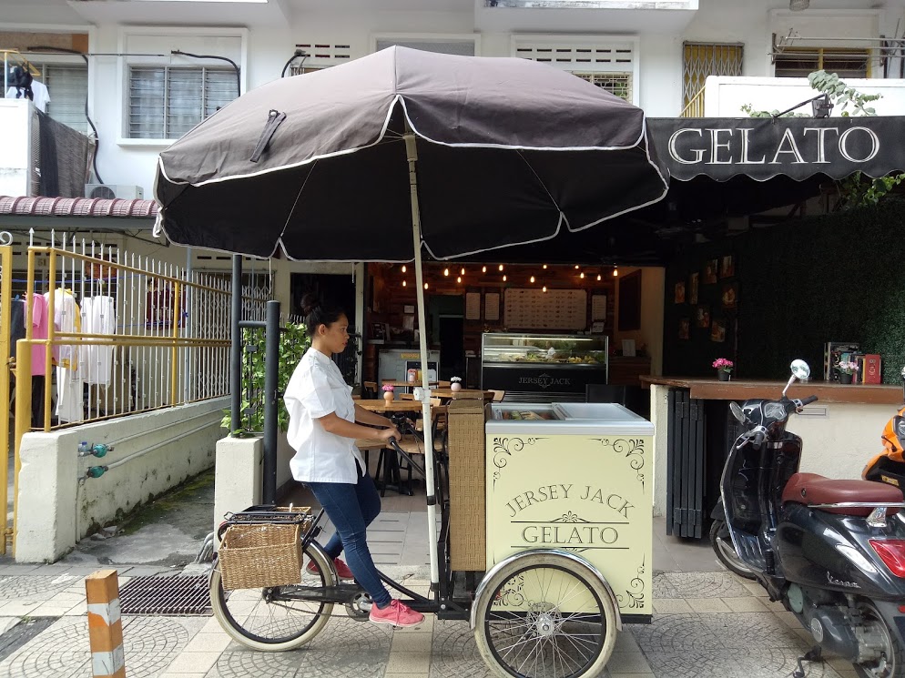 Rojak Daily/Letchumy Tamboo Ice cream on wheels.
